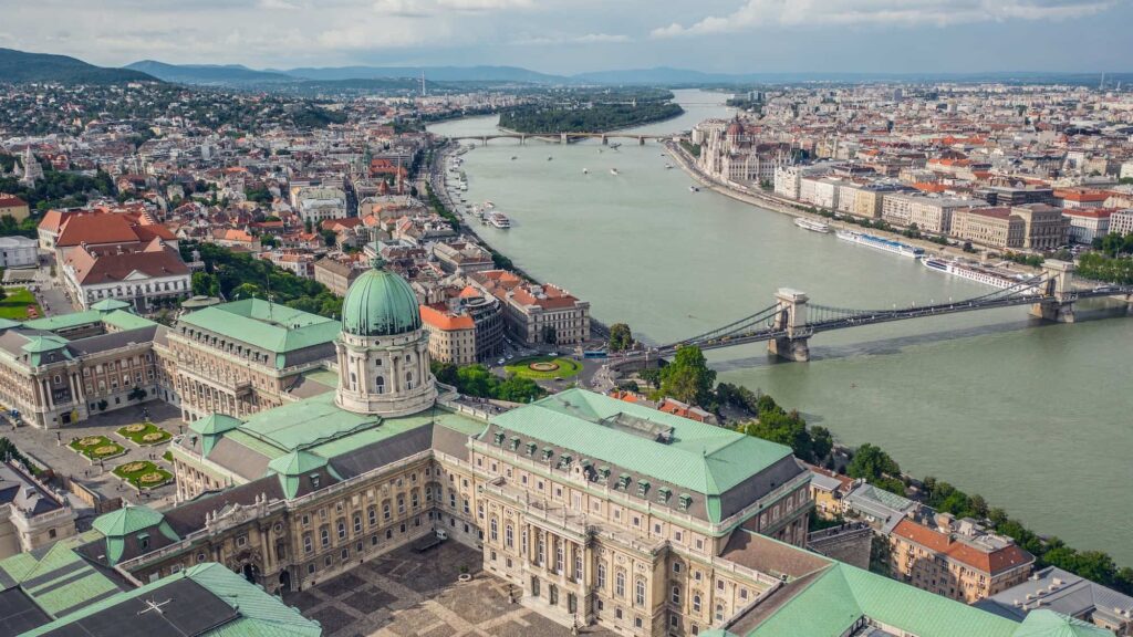 A District Guide of Where to Stay in Budapest